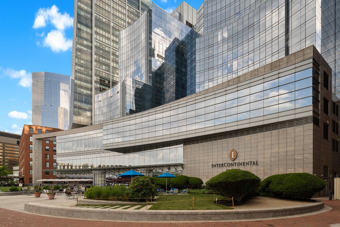 Condo in Boston, Massachusetts, United States 2 - 18325045