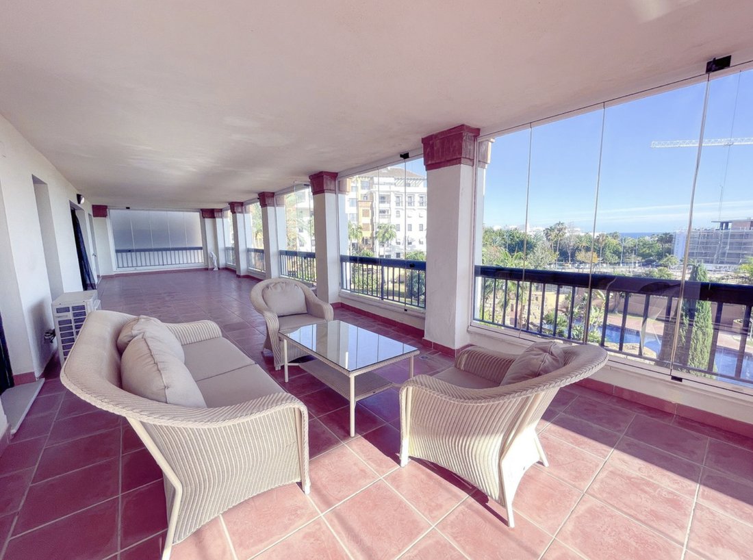 Apartment in San Pedro de Alcantara, Andalusia, Spain 1 - 18325118