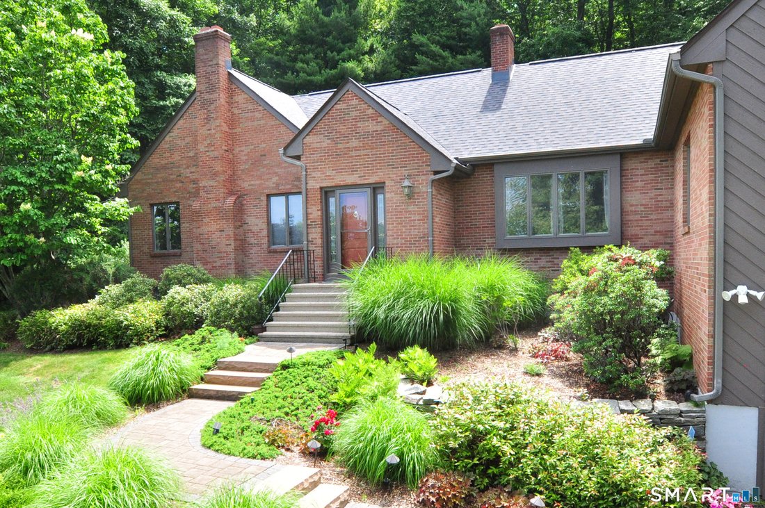 House in Glastonbury, Connecticut, United States 2 - 18296888