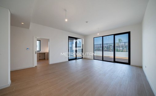 Townhouse in Jebel Ali Village, Dubai, United Arab Emirates 1