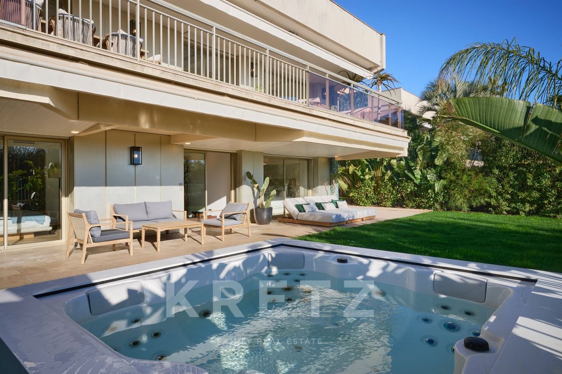 Villa in La Californie, Cannes, France 2 - 18325108