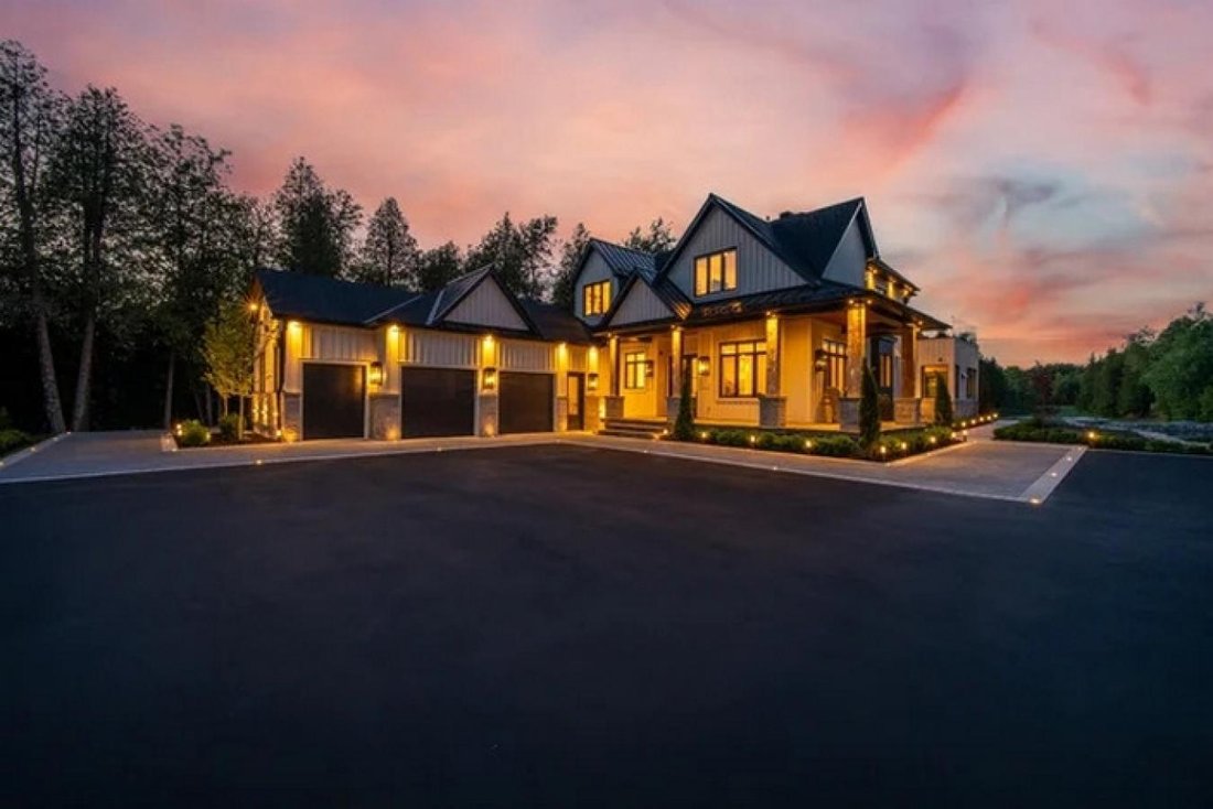 House in Caledon, Ontario, Canada 3 - 18325087