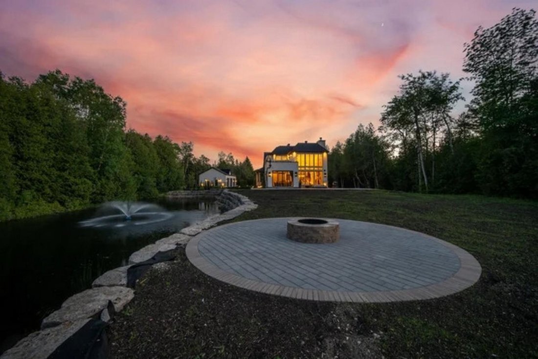 House in Caledon, Ontario, Canada 2 - 18325087