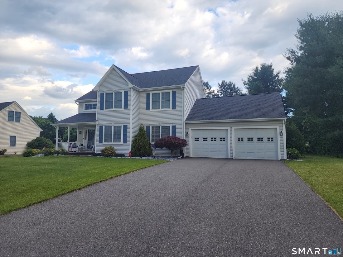 House in Newington, Connecticut, United States 3 - 18238308