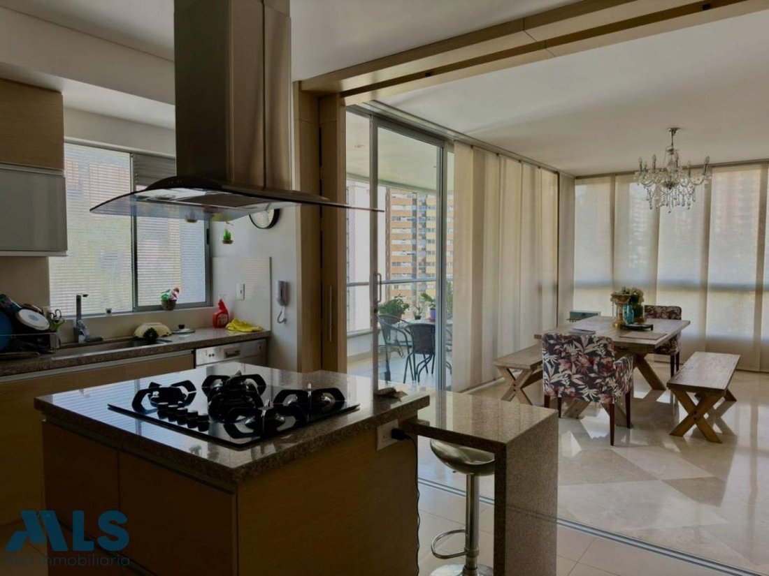 Apartment in Medellín, Antioquia, Colombia 5 - 18325091