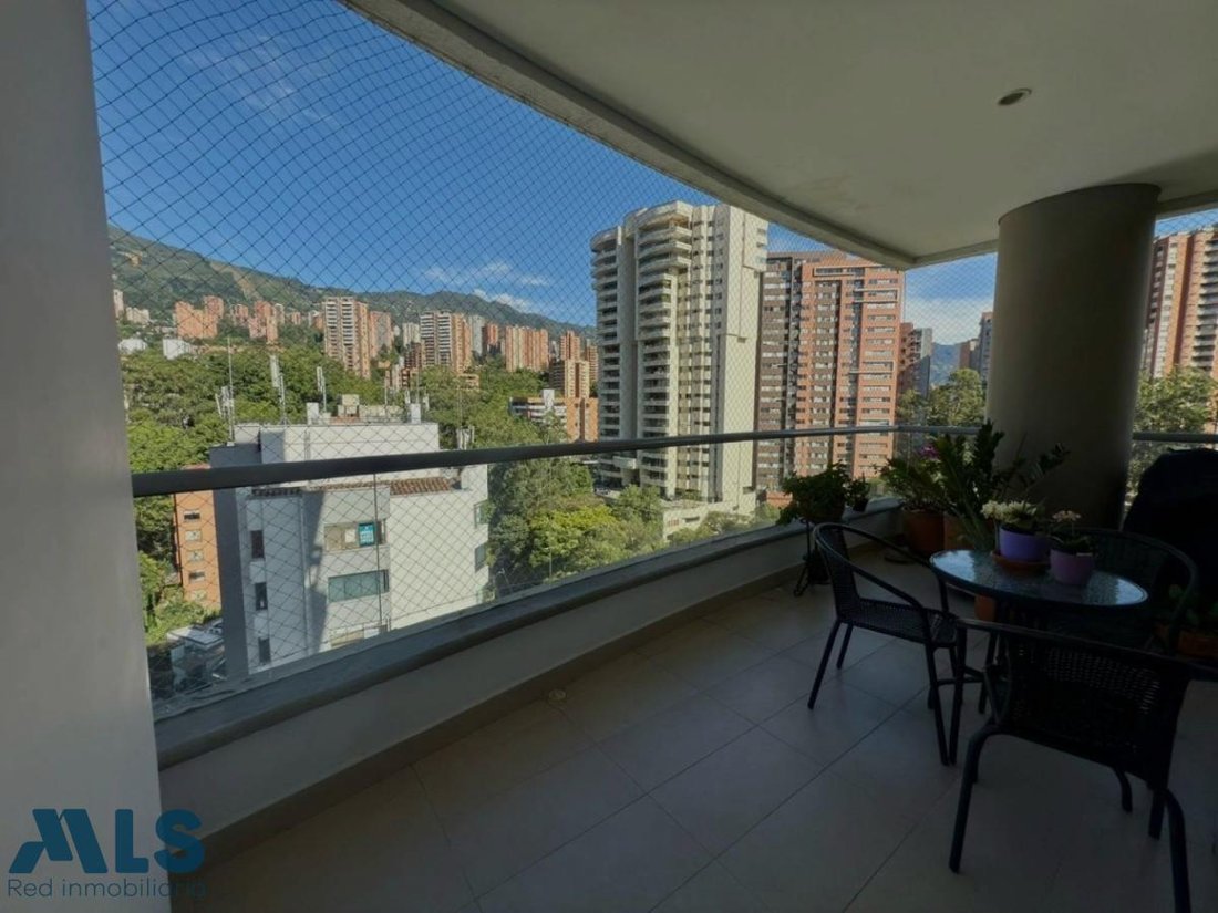 Apartment in Medellín, Antioquia, Colombia 3 - 18325091