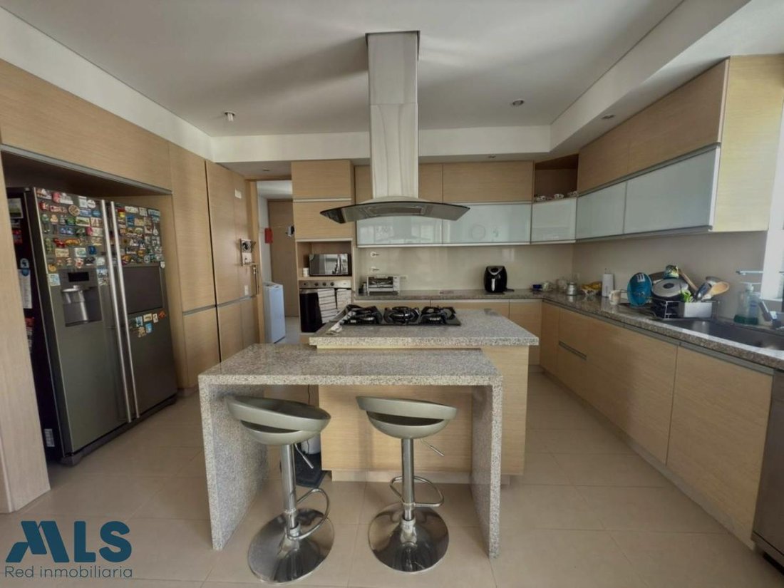 Apartment in Medellín, Antioquia, Colombia 4 - 18325091