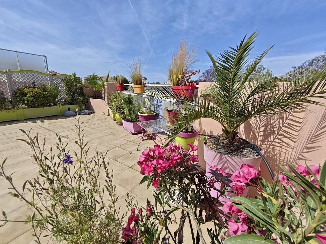 Apartment in Sanary-sur-Mer, Provence-Alpes-Côte d'Azur, France 1 - 17268412