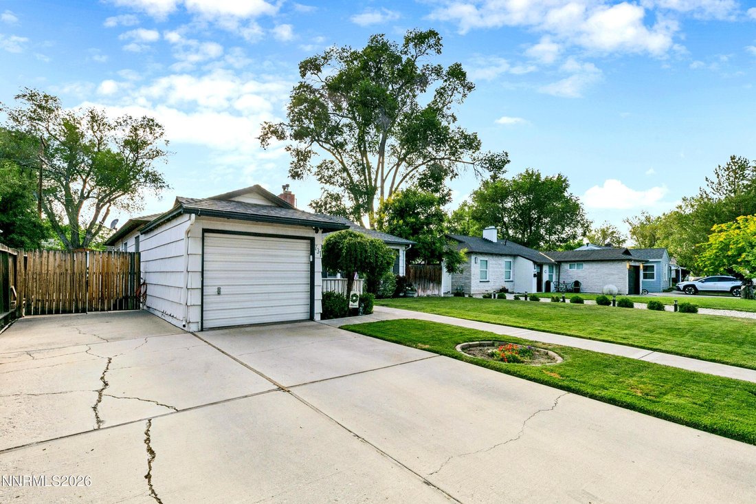 House in Reno, Nevada, United States 4 - 18325137