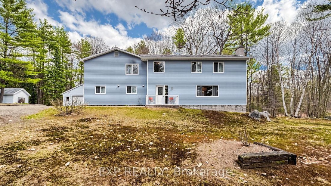 House in Lake of Bays, Ontario, Canada 1 - 18325170