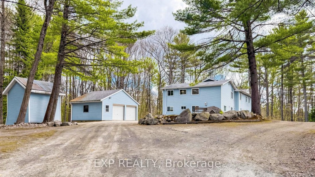 House in Lake of Bays, Ontario, Canada 2 - 18325170
