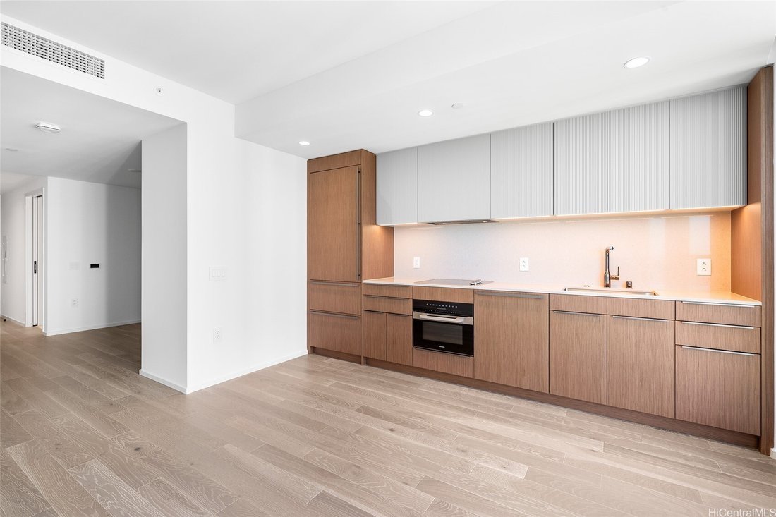 Condo in Honolulu, Hawaii, United States 5 - 18325135