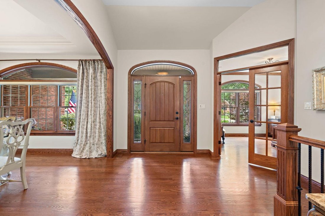 House in Crown Point, Indiana, United States 5 - 18325114