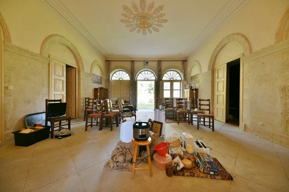 Apartment in Uzès, Occitania, France 4 - 18325226