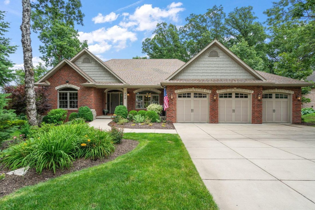 House in Crown Point, Indiana, United States 2 - 18325114