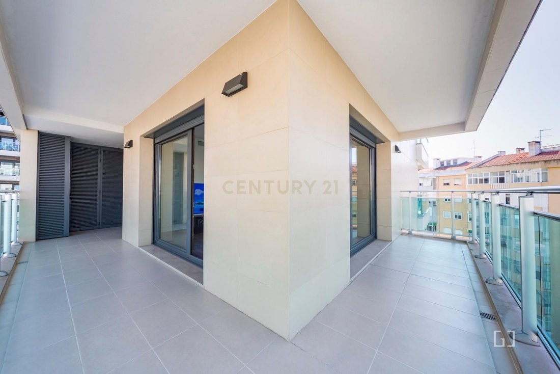 Apartment in Odivelas, Lisbon, Portugal 4 - 18325208
