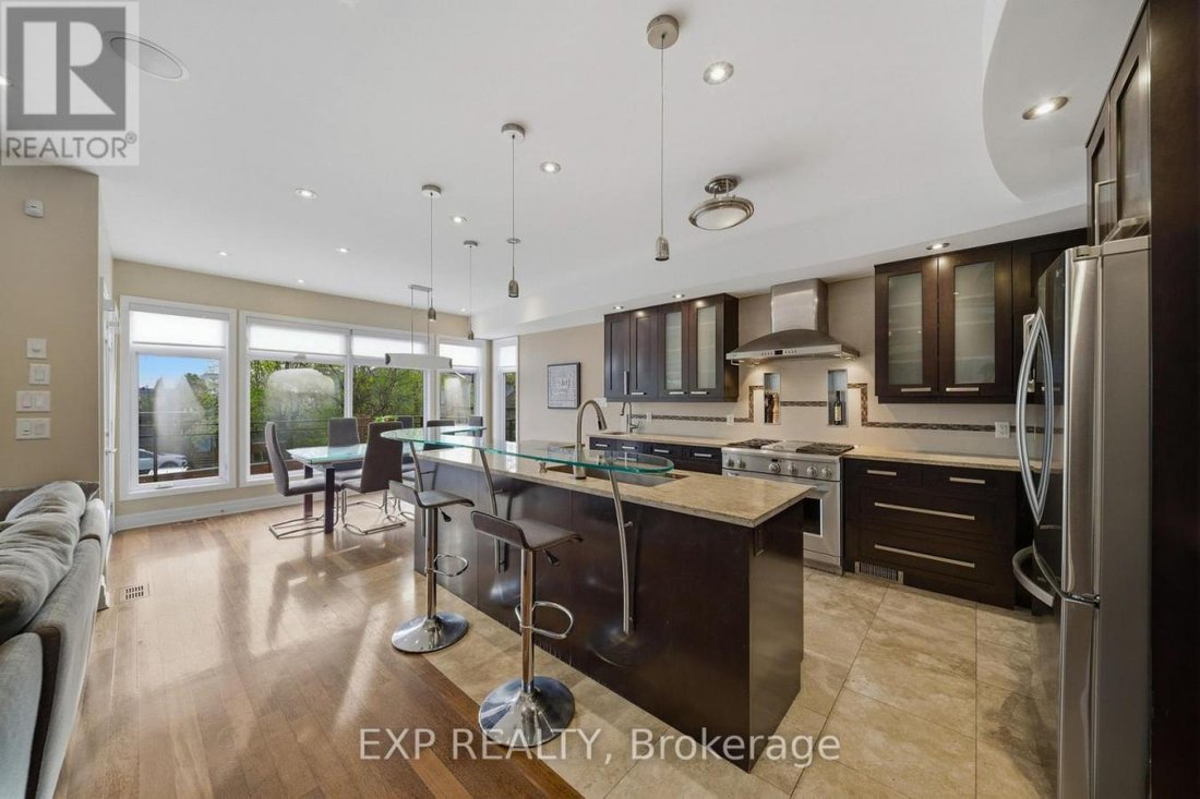 House in Ottawa, Ontario, Canada 5 - 18325165