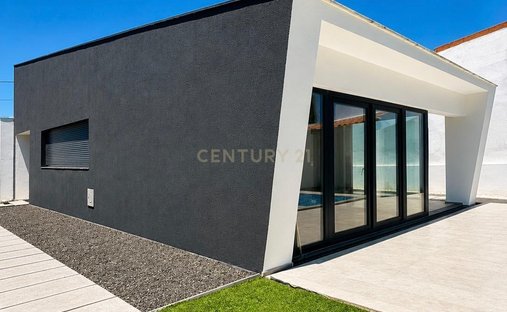 Villa en Charneca de Caparica y Sobreda, Setúbal Municipality, Portugal 1