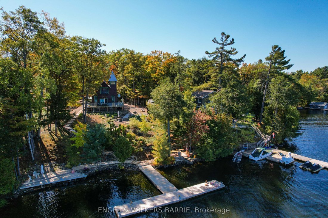 House in Muskoka Lakes, Ontario, Canada 1 - 18325141