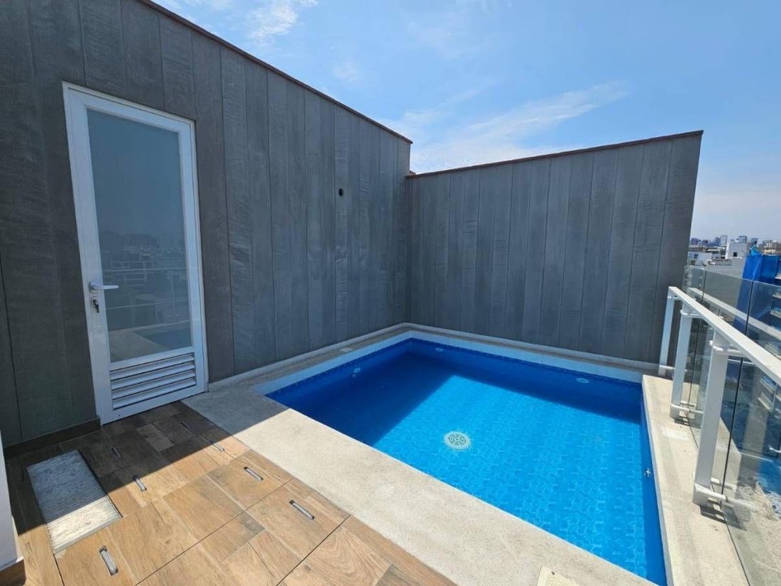 Apartment in Lima, Belarus 4 - 18326042