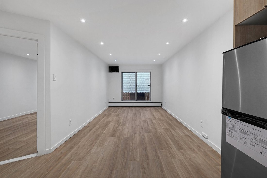 Condo in Montréal, Quebec, Canada 5 - 18325852