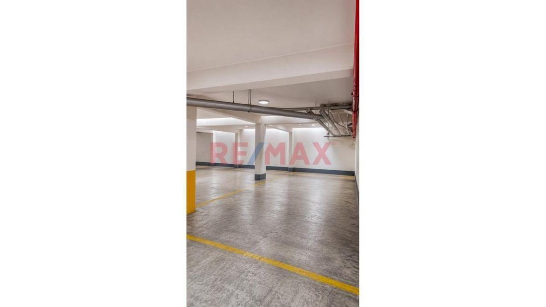 Apartment in Lima, Belarus 2 - 18326082