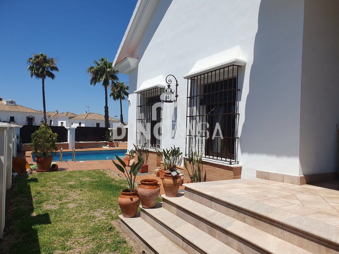 Chalet in Cartaya, Andalusia, Spain 1 - 18326212