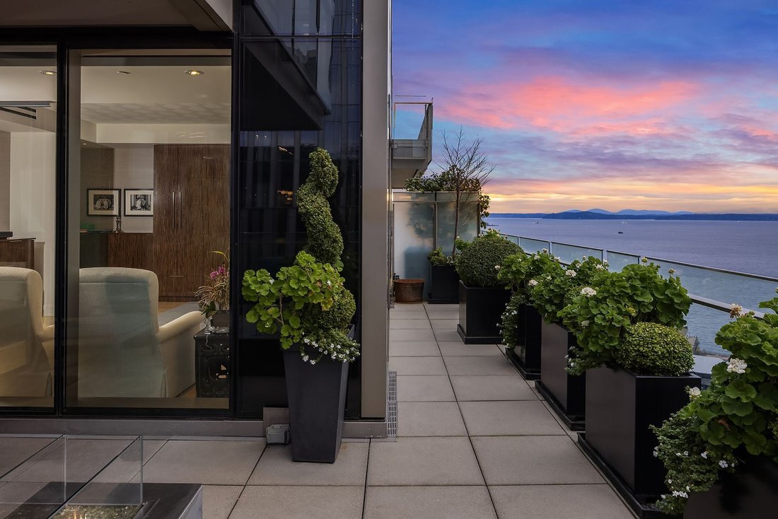 Condo in Seattle, Washington, United States 2 - 18326147