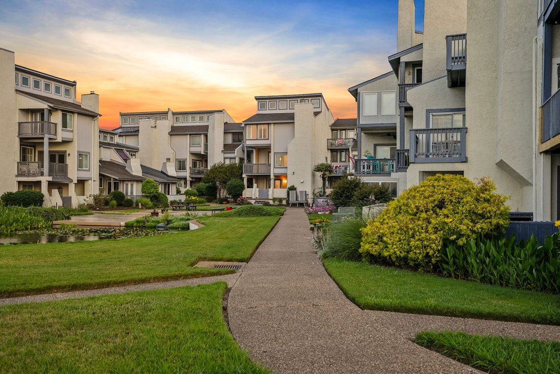Townhouse in Hampton, Virginia, United States 4 - 18325832