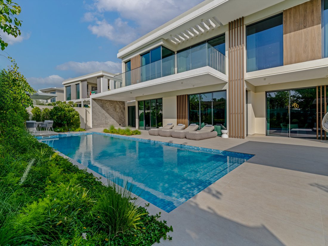 Villa in Tilal Al Ghaf, Dubai, United Arab Emirates 1 - 18325635
