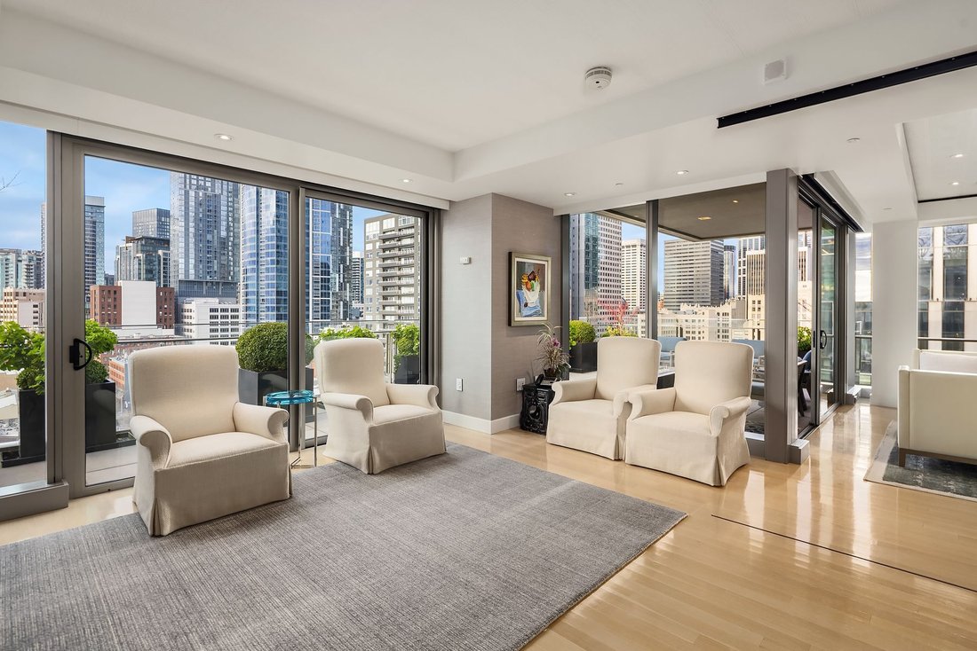 Condo in Seattle, Washington, United States 5 - 18326147