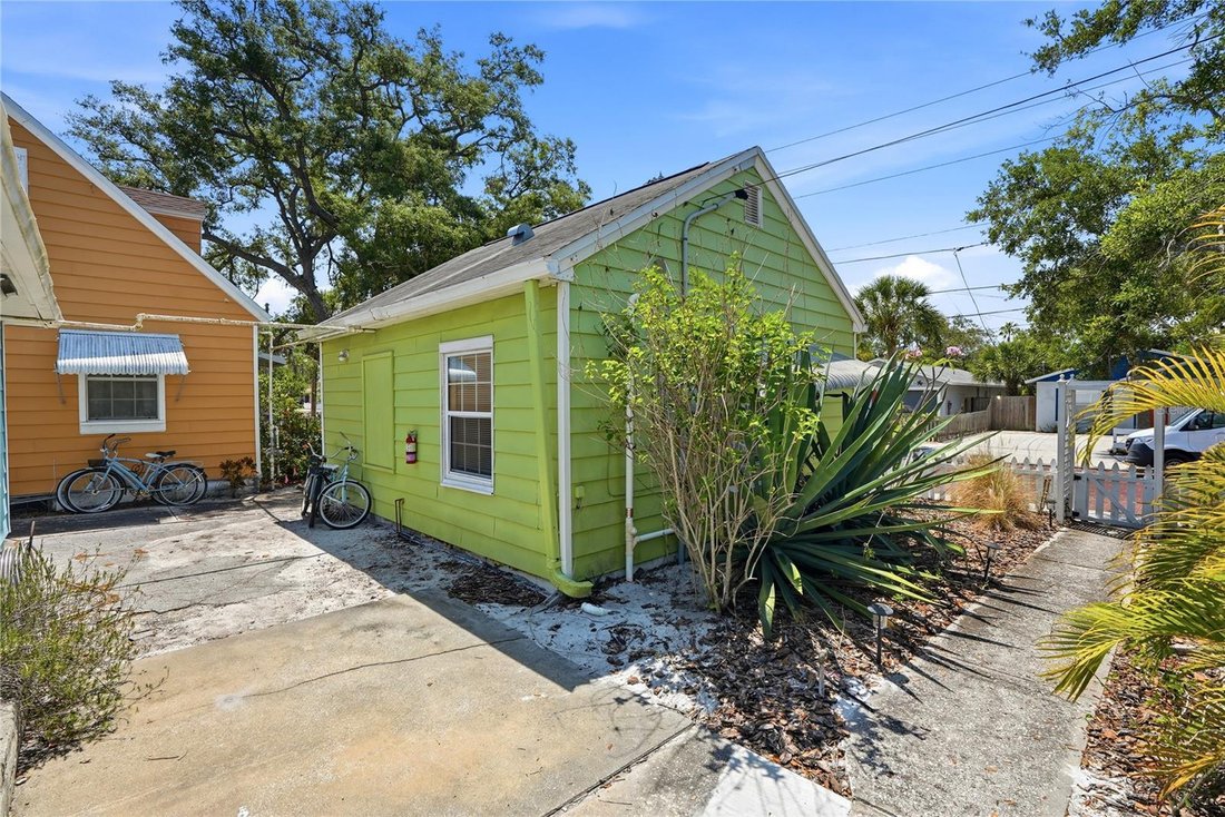 House in St. Petersburg, Florida, United States 4 - 18326135