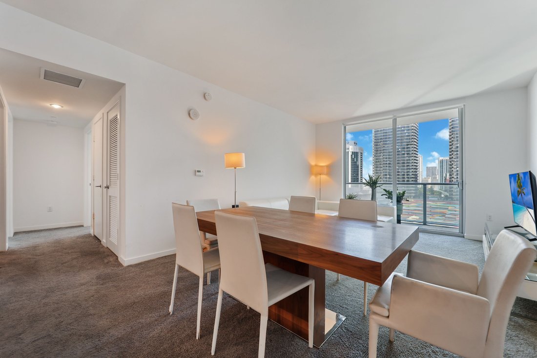 Condo in Miami, Florida, United States 2 - 18325865