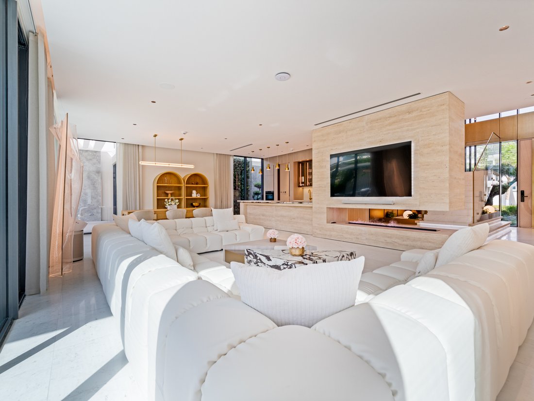 Villa in Tilal Al Ghaf, Dubai, United Arab Emirates 5 - 18325635