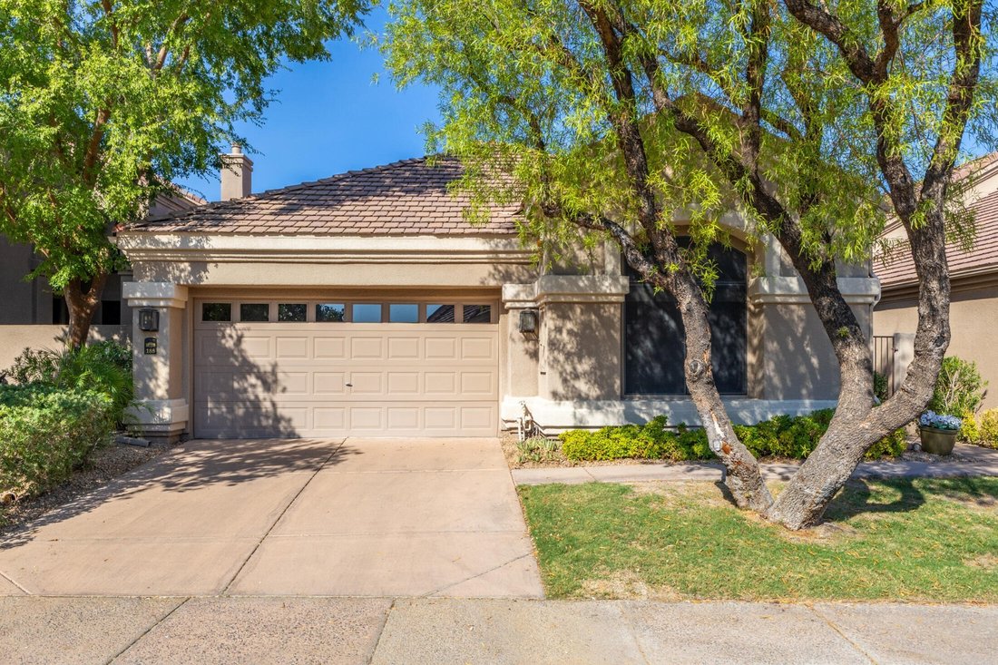 Scottsdale, Arizona, United States 2 - 18325879