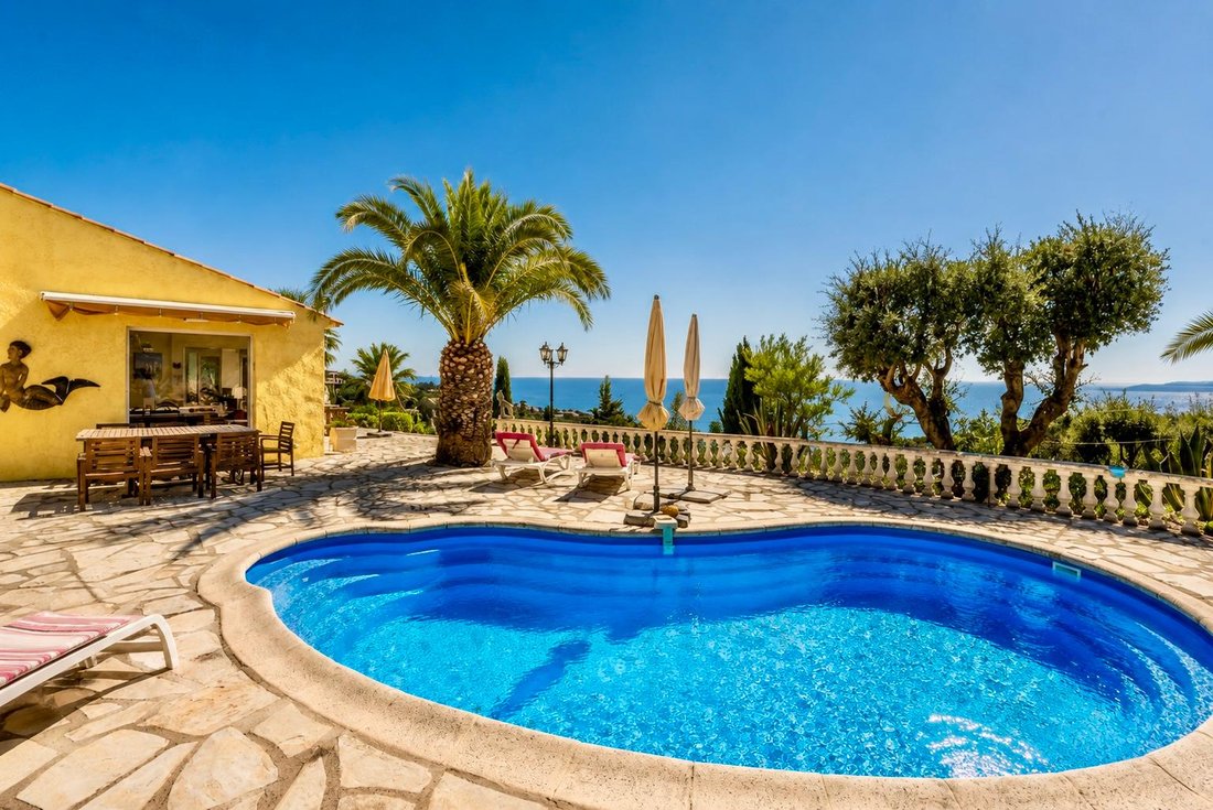 Villa en Les Issambres, Roquebrune-sur-Argens, Francia 4 - 18325999