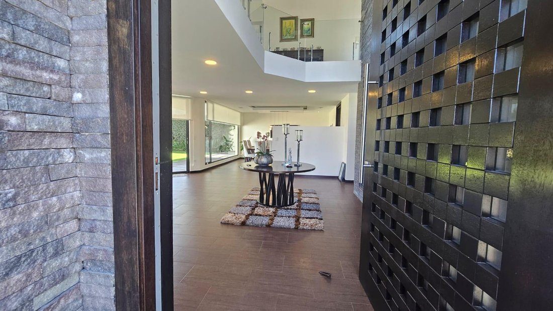 House in Quito, Pichincha, Ecuador 4 - 18326096
