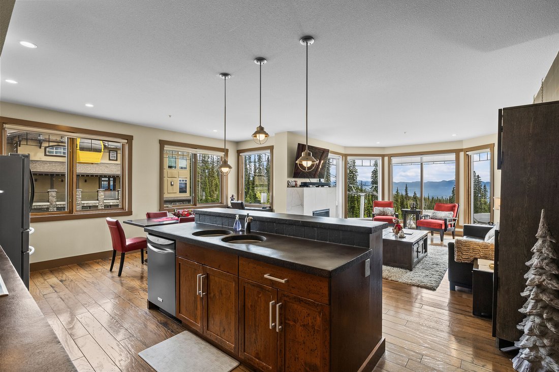Condo in Beaverdell, British Columbia, Canada 2 - 18326150