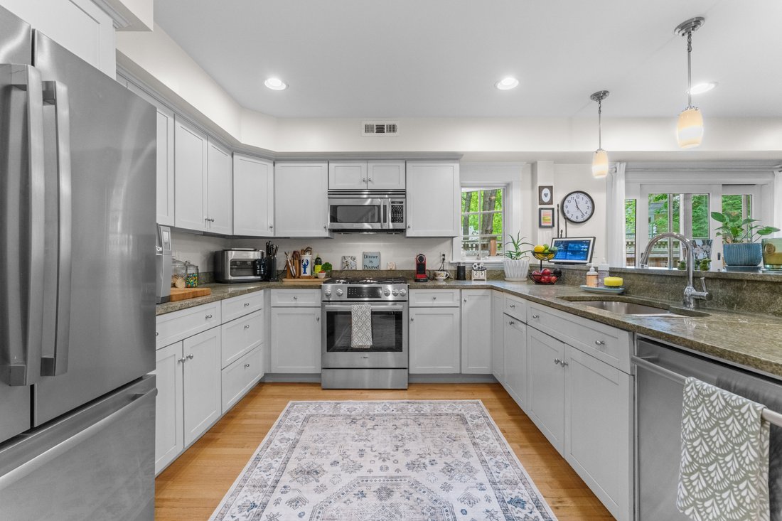 Condo in Manchester-by-the-Sea, Massachusetts, United States 5 - 18325847