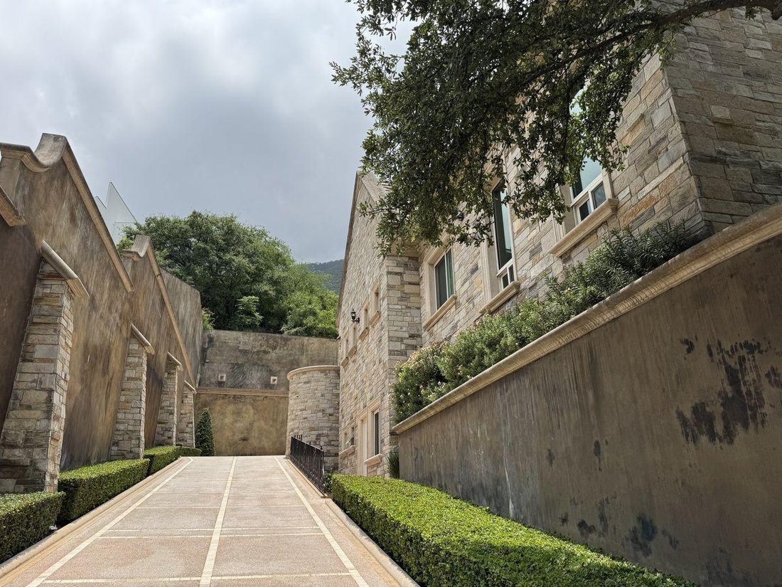 House in Monterrey, Nuevo Leon, Mexico 1 - 18326120