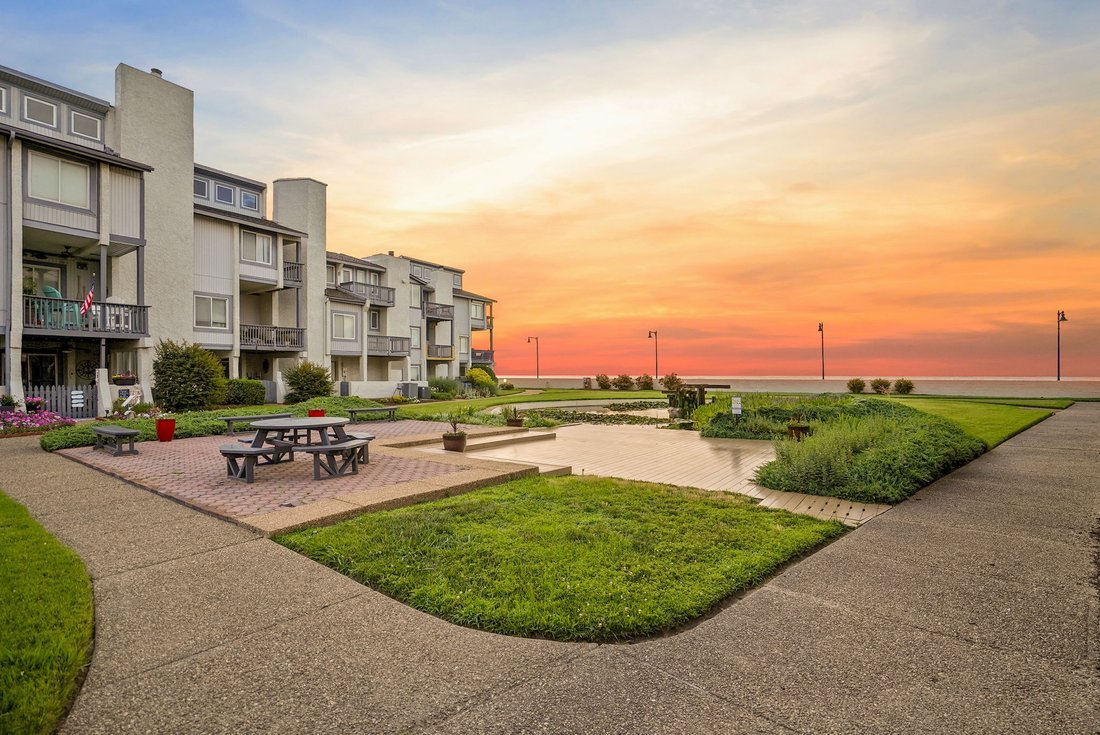 Townhouse in Hampton, Virginia, United States 3 - 18325832