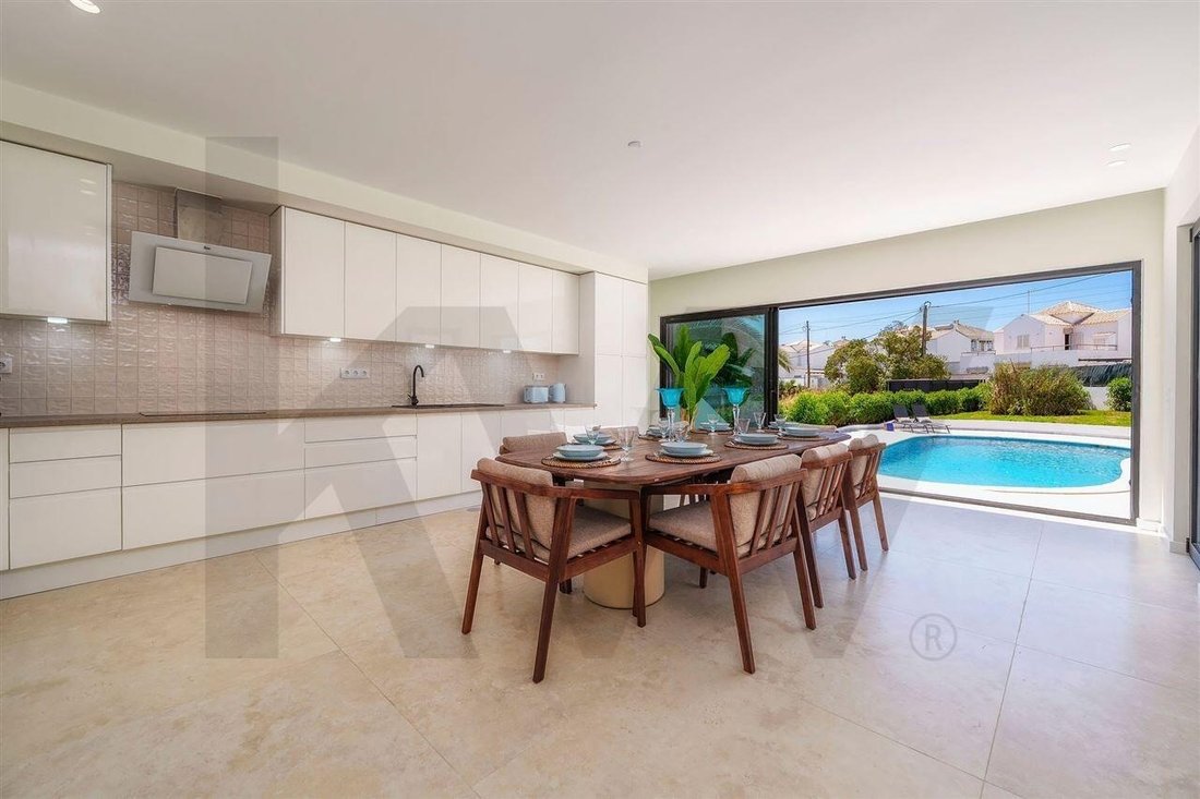 Townhouse in Guia, Algarve, Portugal 5 - 18325349