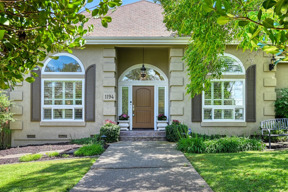 El Dorado Hills, California, United States 3 - 18325837