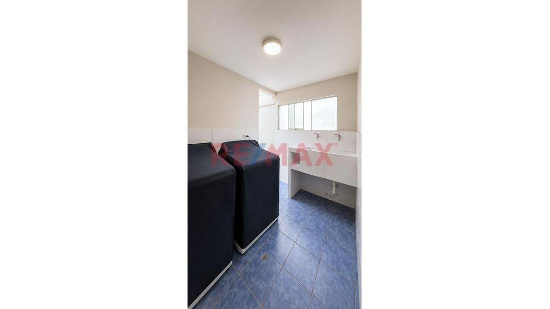Apartment in Lima, Belarus 3 - 18326082