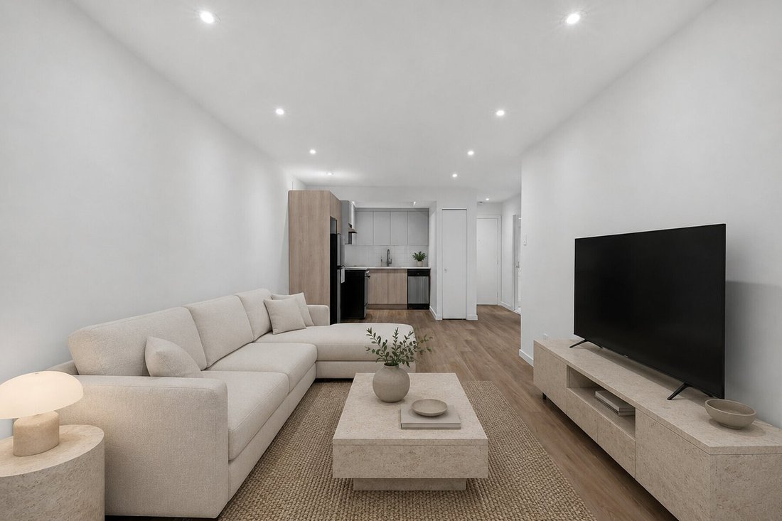 Condo in Montréal, Quebec, Canada 3 - 18325852