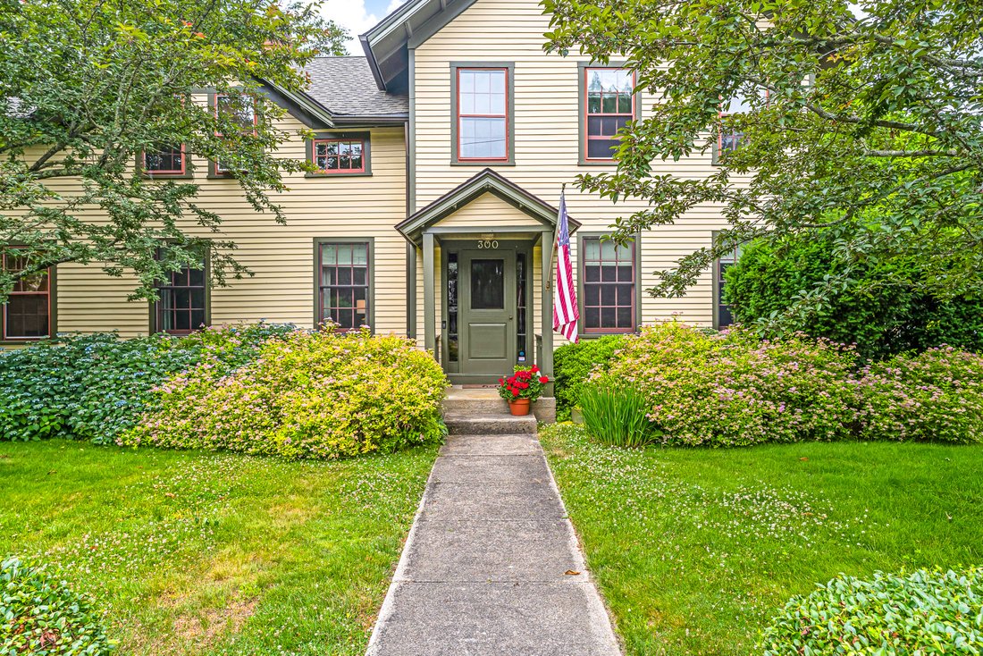 South Kingstown, Rhode Island, United States 1 - 18325849
