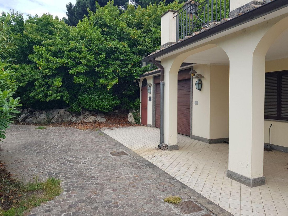 Villa in Campagnano di Roma, Lazio, Italy 3 - 18326099