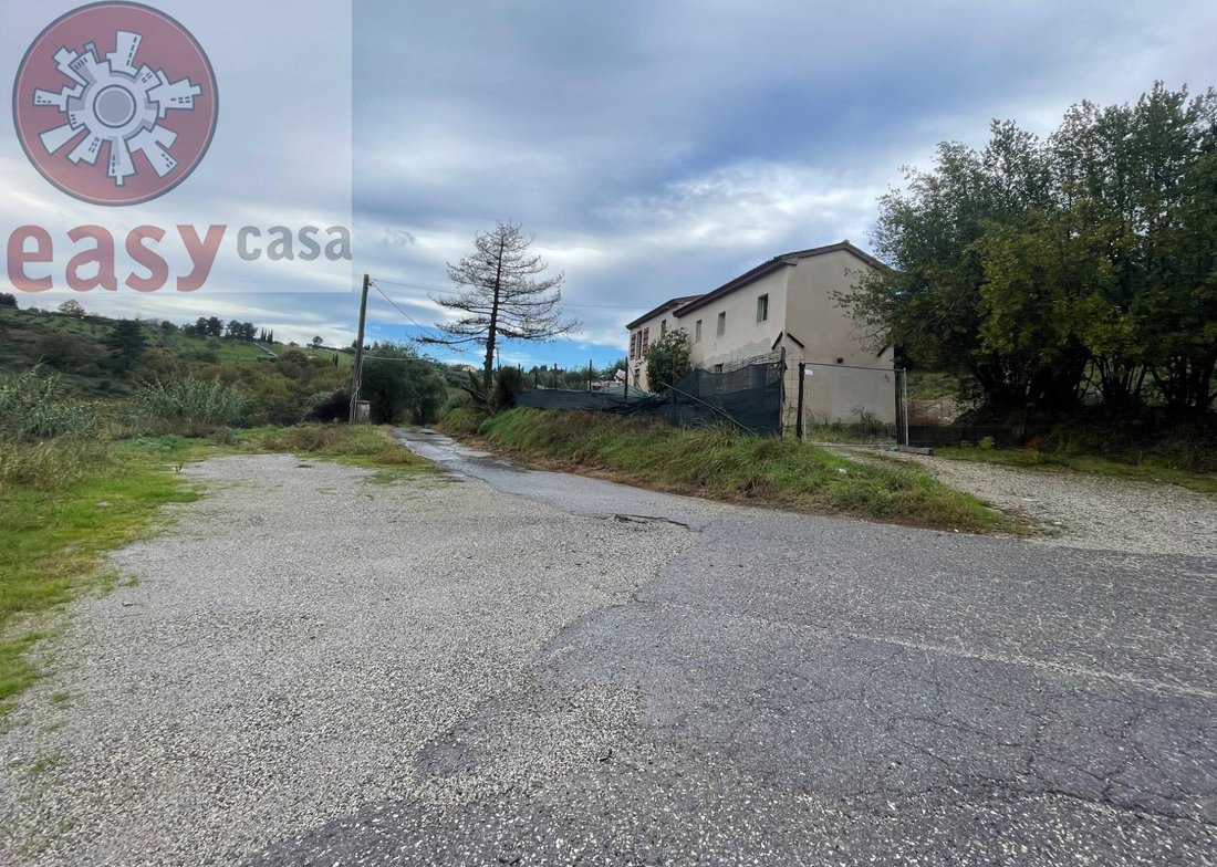Country House in Petrognano - San Gennaro, Capannori, Tuscany 4 - 16773464
