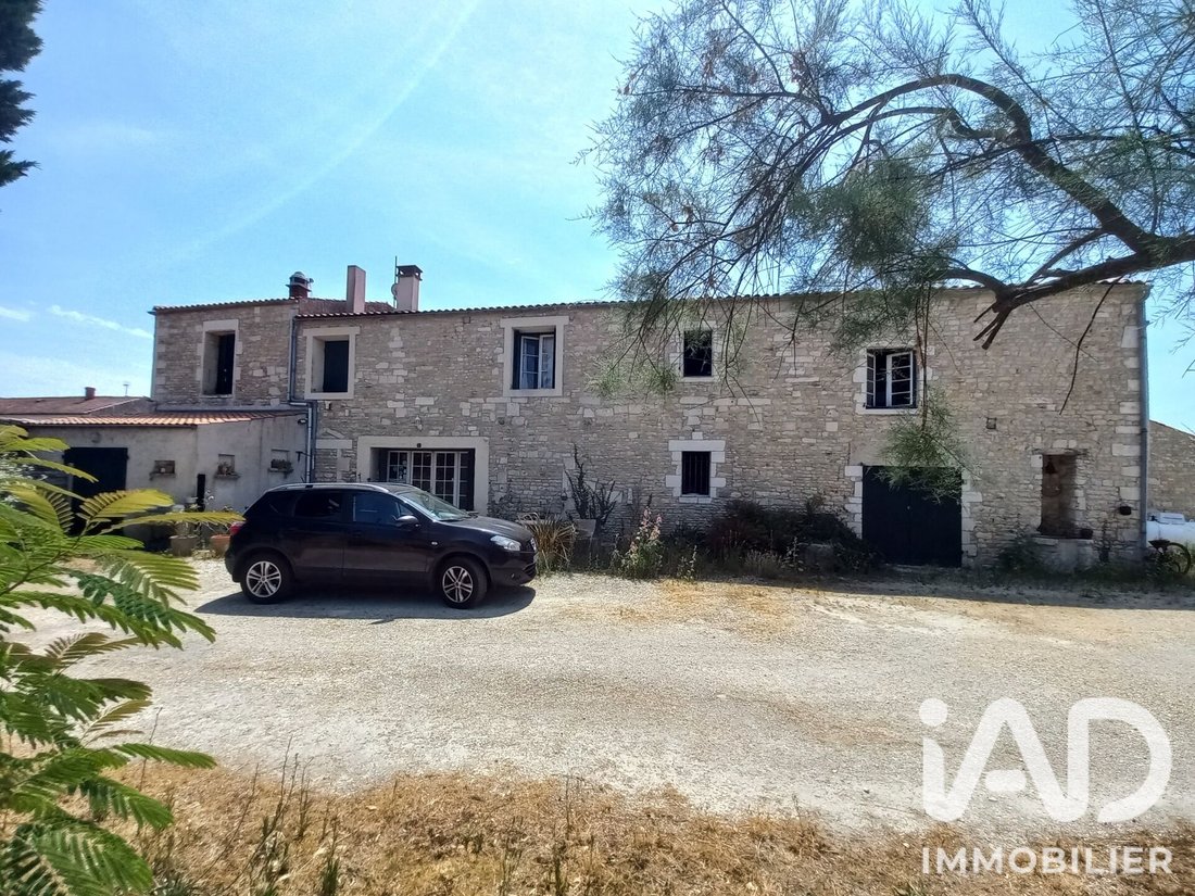 House in Saint-Georges-d'Oleron, Nouvelle-Aquitaine, France 1 - 18283292