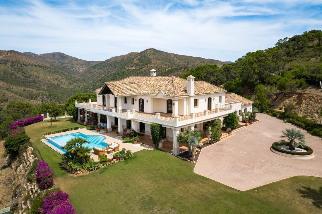 Villa in Estepona, Andalusia, Spain 4 - 18325869